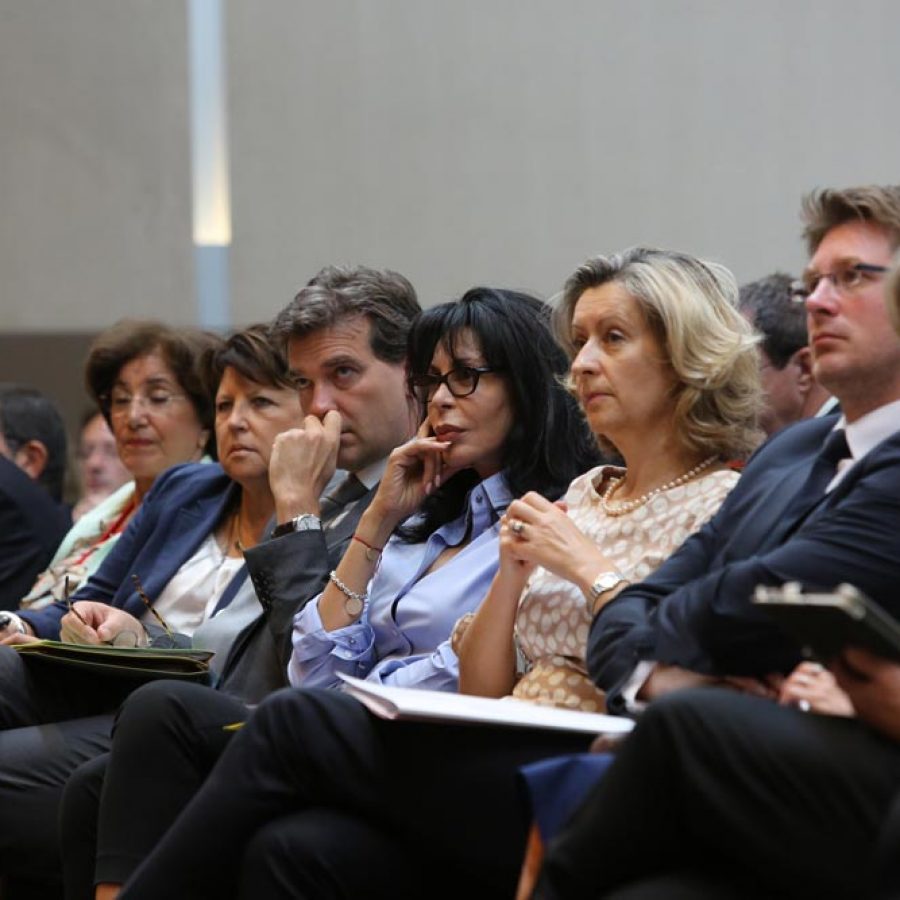 YAMINA BENGUIGUI – CONFERENCE DES AMBASSADEURS DISCOURS LAURENT FABIUS