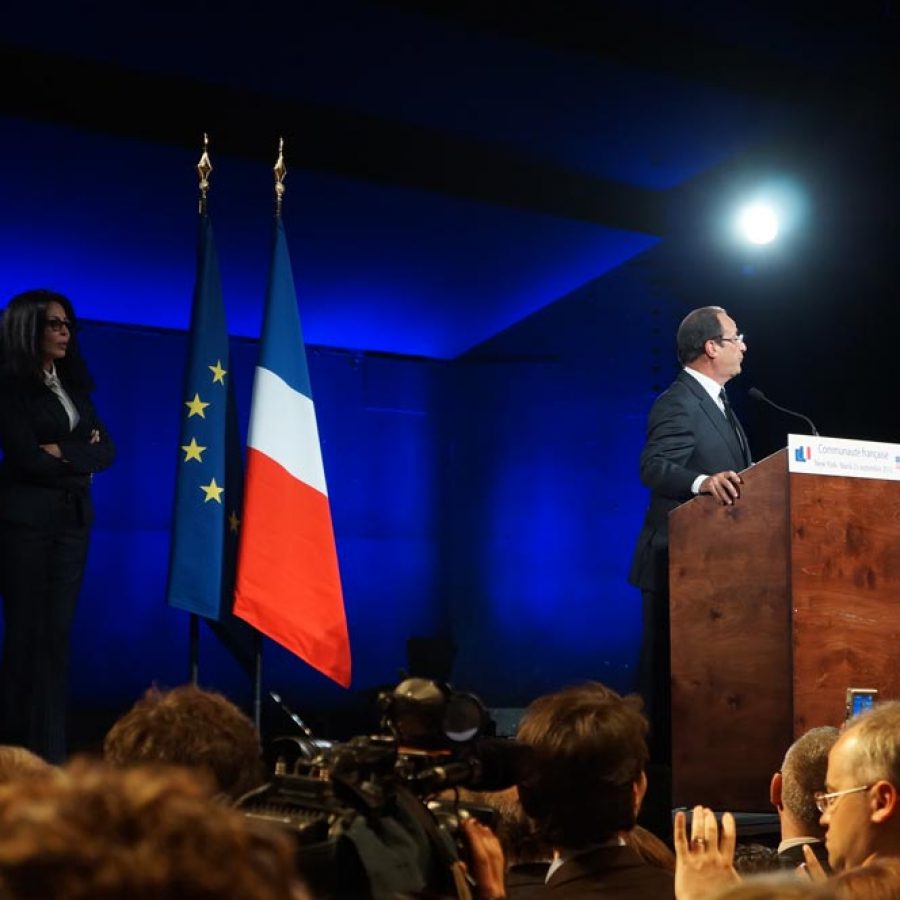 YAMINA BENGUIGUI ET FRANCOIS HOLLANDE – DISCOURS COMMUNAUTE FRANCAISE NEW-YORK